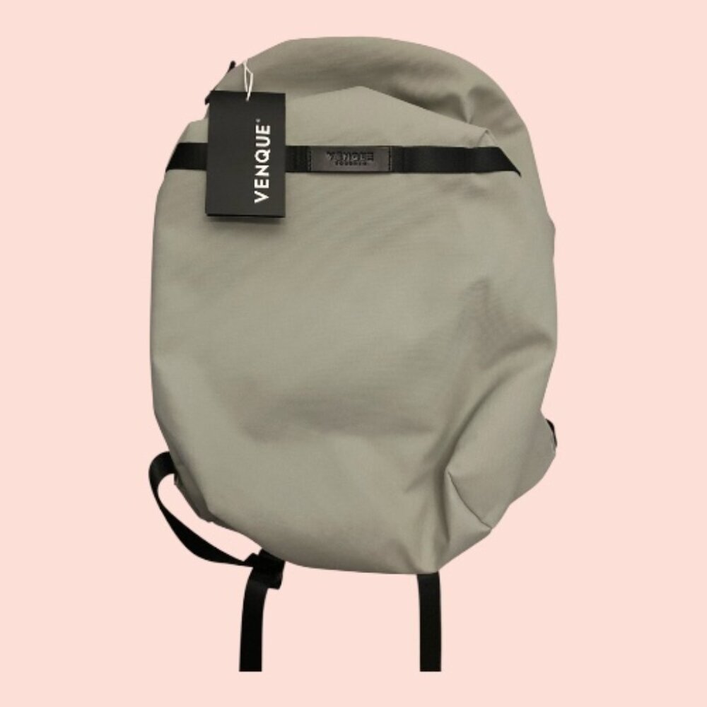Venque 365 City Backpack 22L NWT